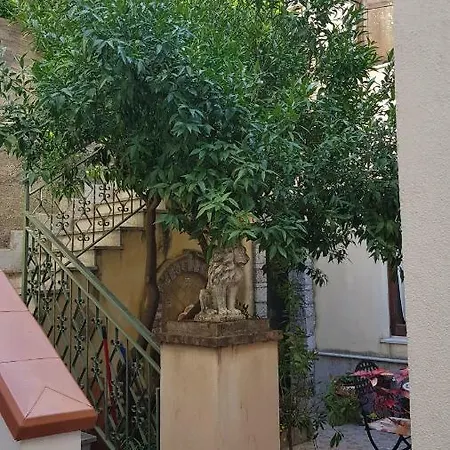 La Fontanella تاورمينا
